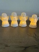 Indlæs billede til gallerivisning Engle
