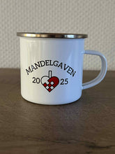 Indlæs billede til gallerivisning Mandelgave krus 2025
